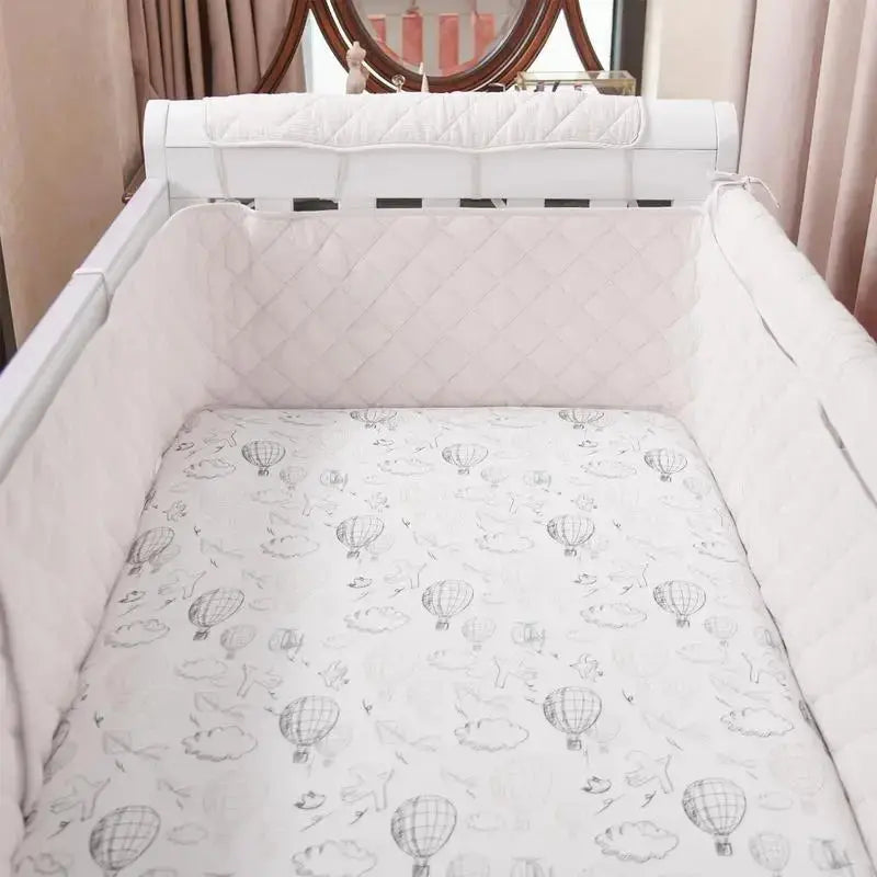 Contour de lit de bébé - Monde à maman