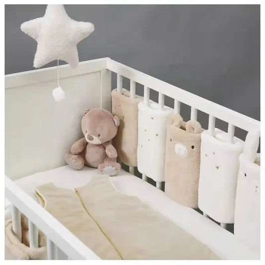 tour de lit de bébé - Monde à maman