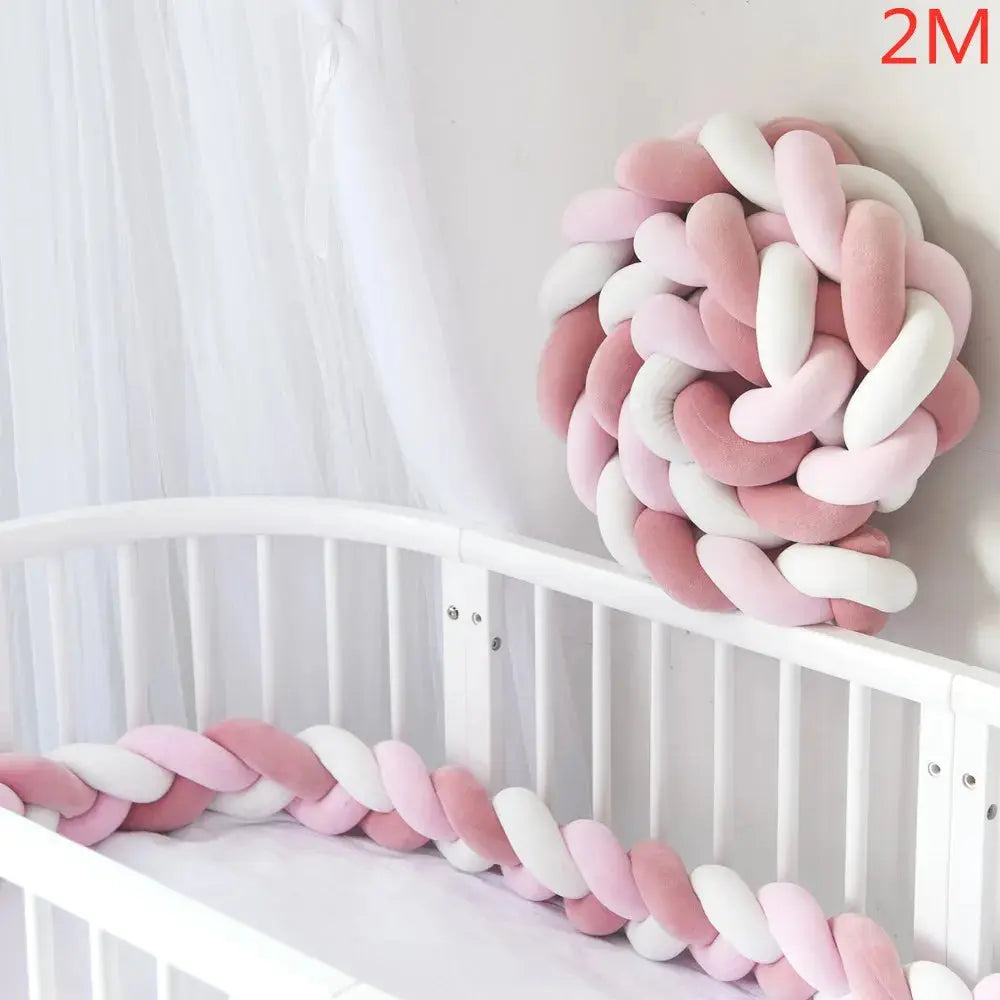Tour de lit pour bébé