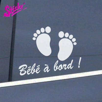 Autocollant-bébé-à-bord-monde-a-maman