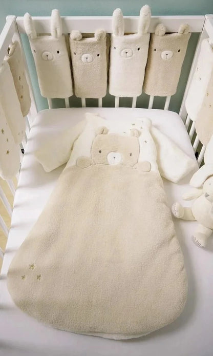 contour-de-lit-bébé-monde-a-maman