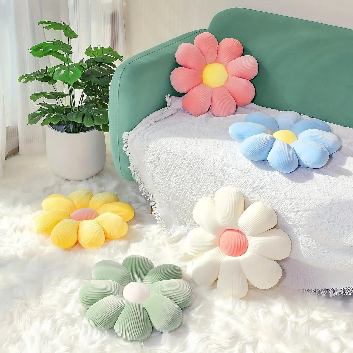 Coussin décoratif chambre bébé - Monde à maman