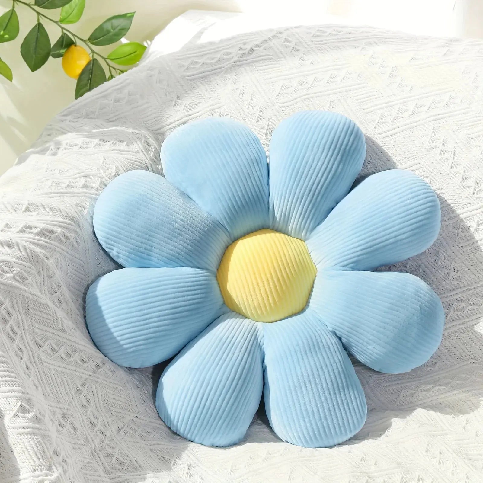 Coussin décoratif chambre bébé - Monde à maman