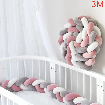 Tour de lit pour bébé