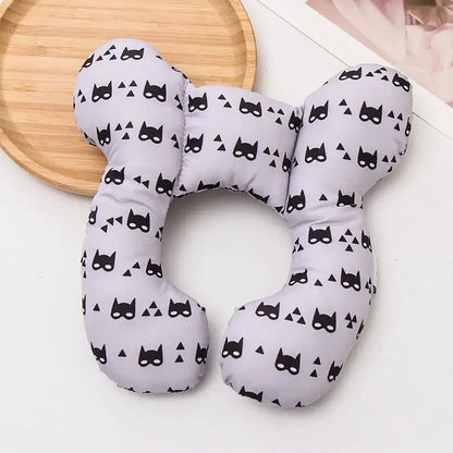 Oreiller-anti-tête-plate-bébé-masque-monde-a-maman