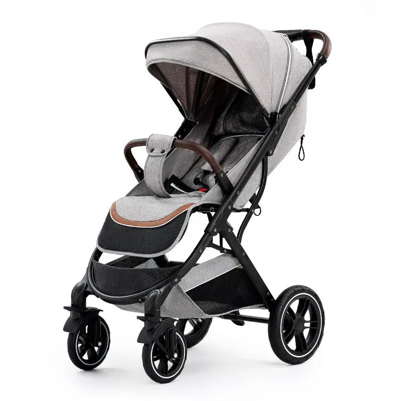 Poussette-ultra-légère-grise-monde-a-maman