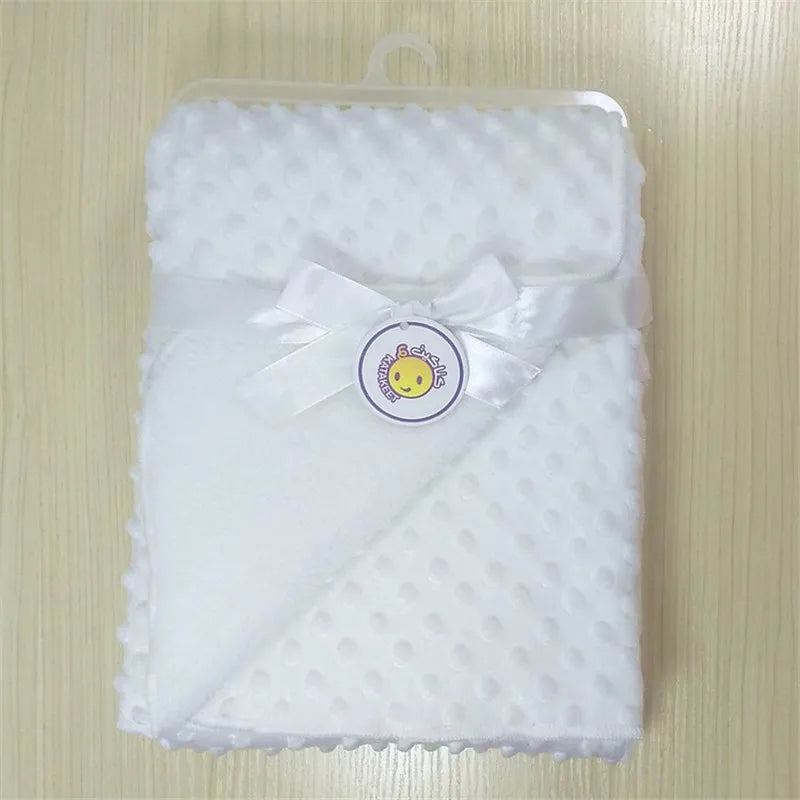 Couverture-bebe-blanche-monde-a-maman