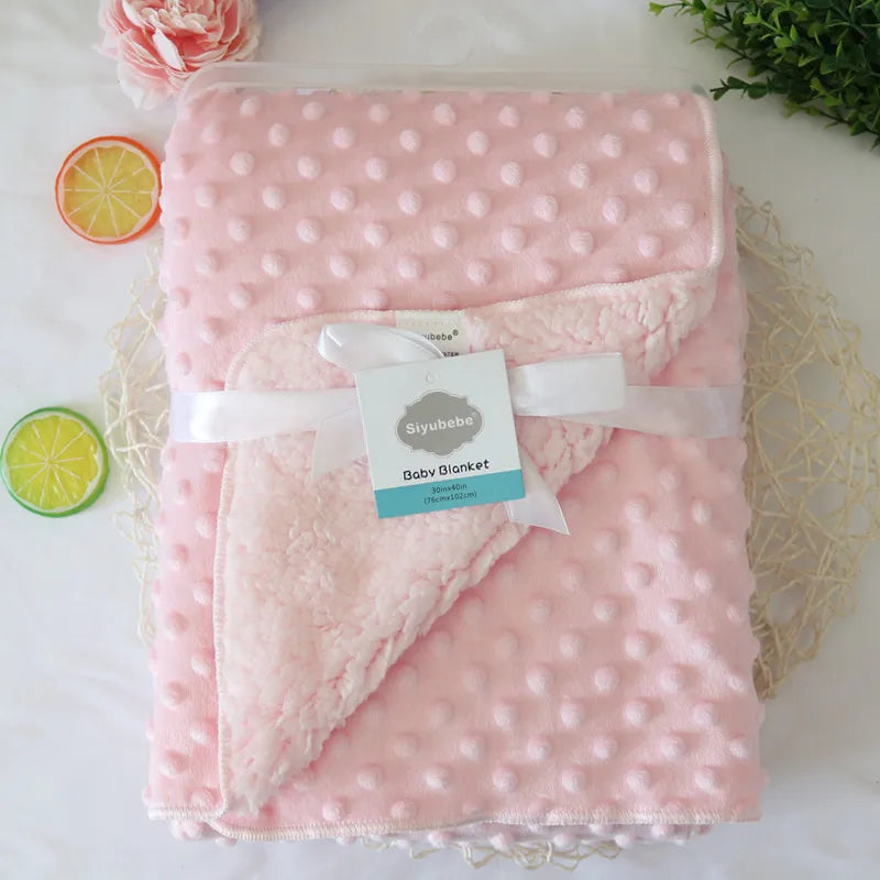 Couverture-bébé-rose-pale-monde-a-maman