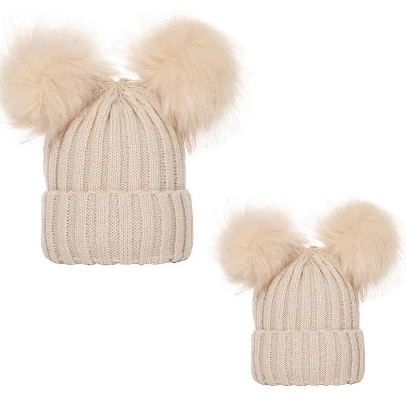 Tuque-a-a pompom-beige