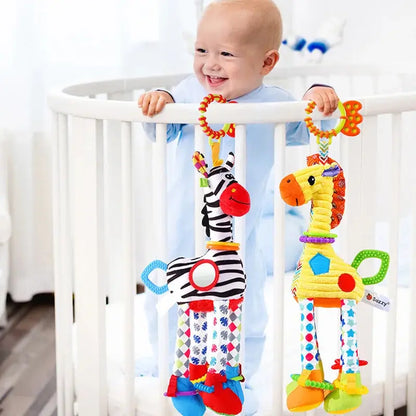 Hochet-suspendu-monde-a-maman