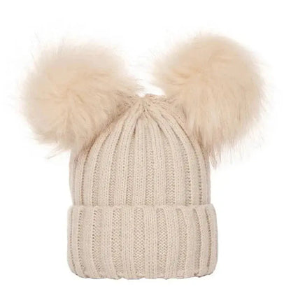 Tuque-a-pompons-bébé-monde-a-maman