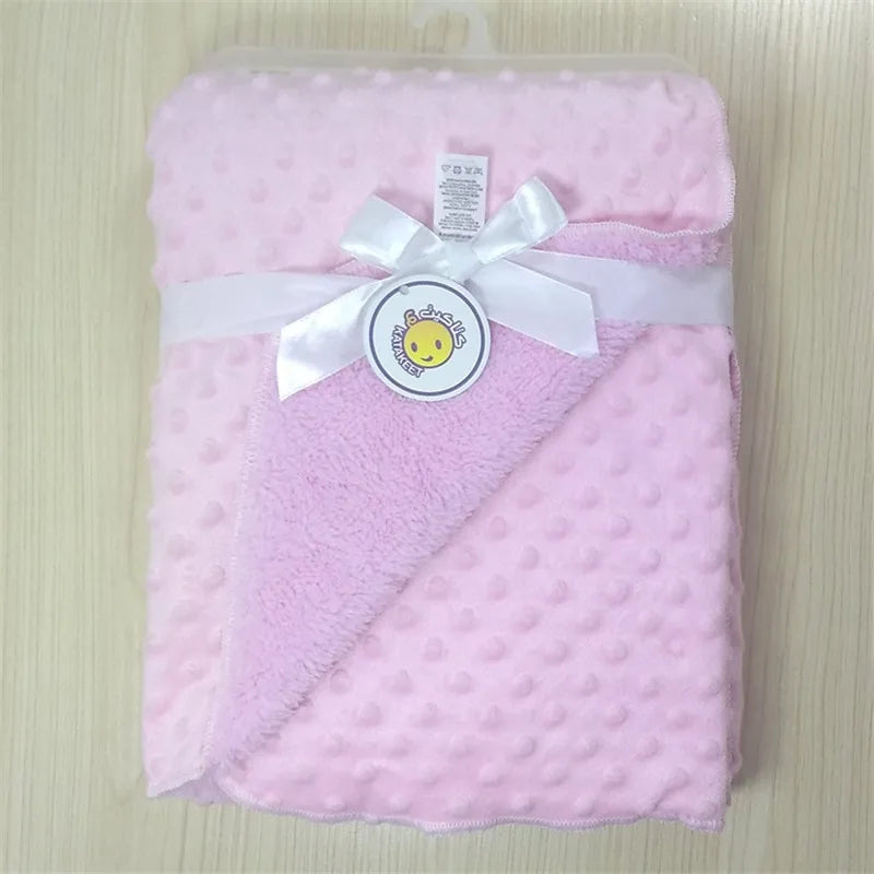 Couverture-bébé-rose-monde-a-maman