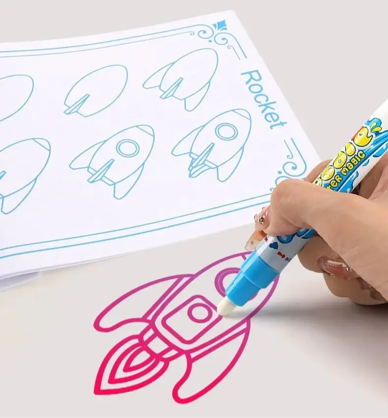 Tapis de coloriage - Doodle - avec stylos magiques - Monde à maman