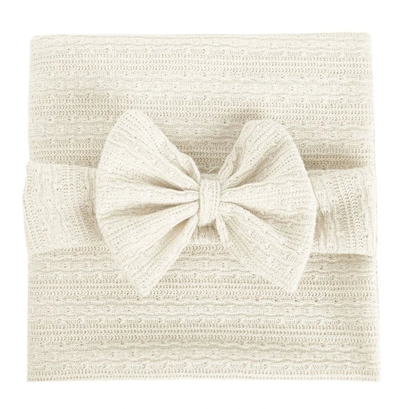 Bandeau-et-couverture-pour-bébé-blanc 