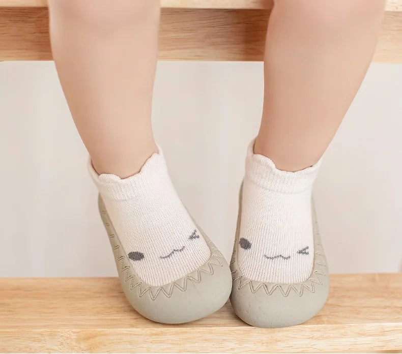chaussure-bébé-monde-a-maman