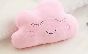 Coussin-en-peluche-pour-enfant-nuage-rose