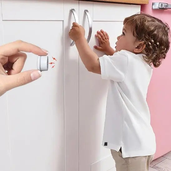 Serrure de sécurité bébé - Monde à maman