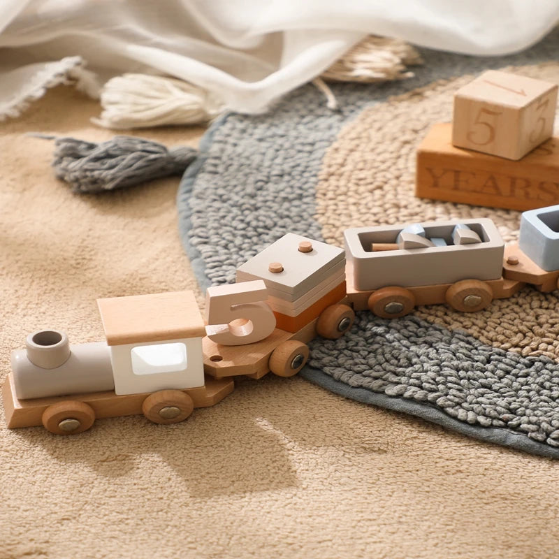 train-en-bois