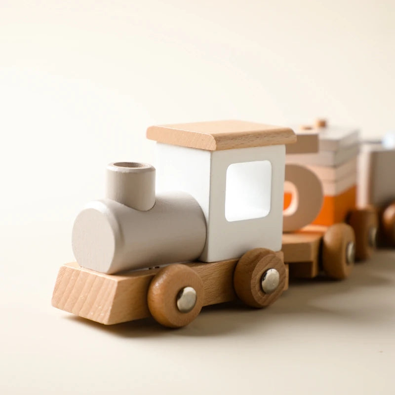 train-en-bois
