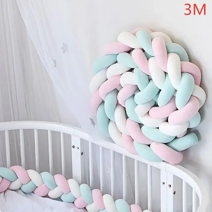 Tour de lit pour bébé