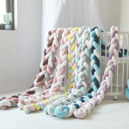 Tour de lit pour bébé